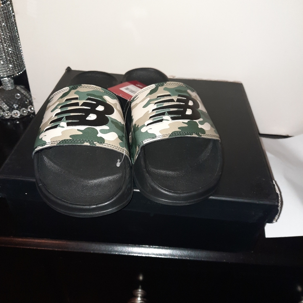 Woman  slippers